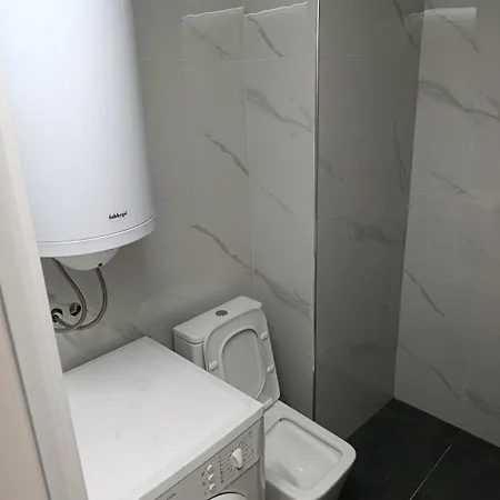 Boro Urban Lux סקופיה